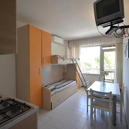 Bristol Apartment *